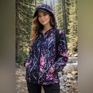 Moonshine Muddy Girl camo print windbreaker